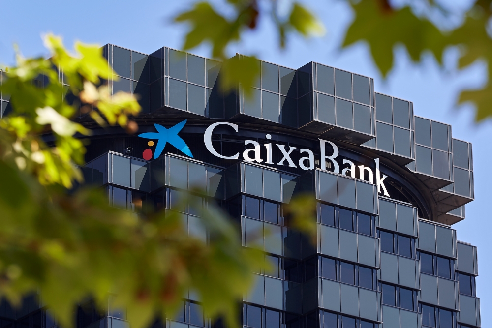 Exterior de la sede corporativa de CaixaBank, en Barcelona.