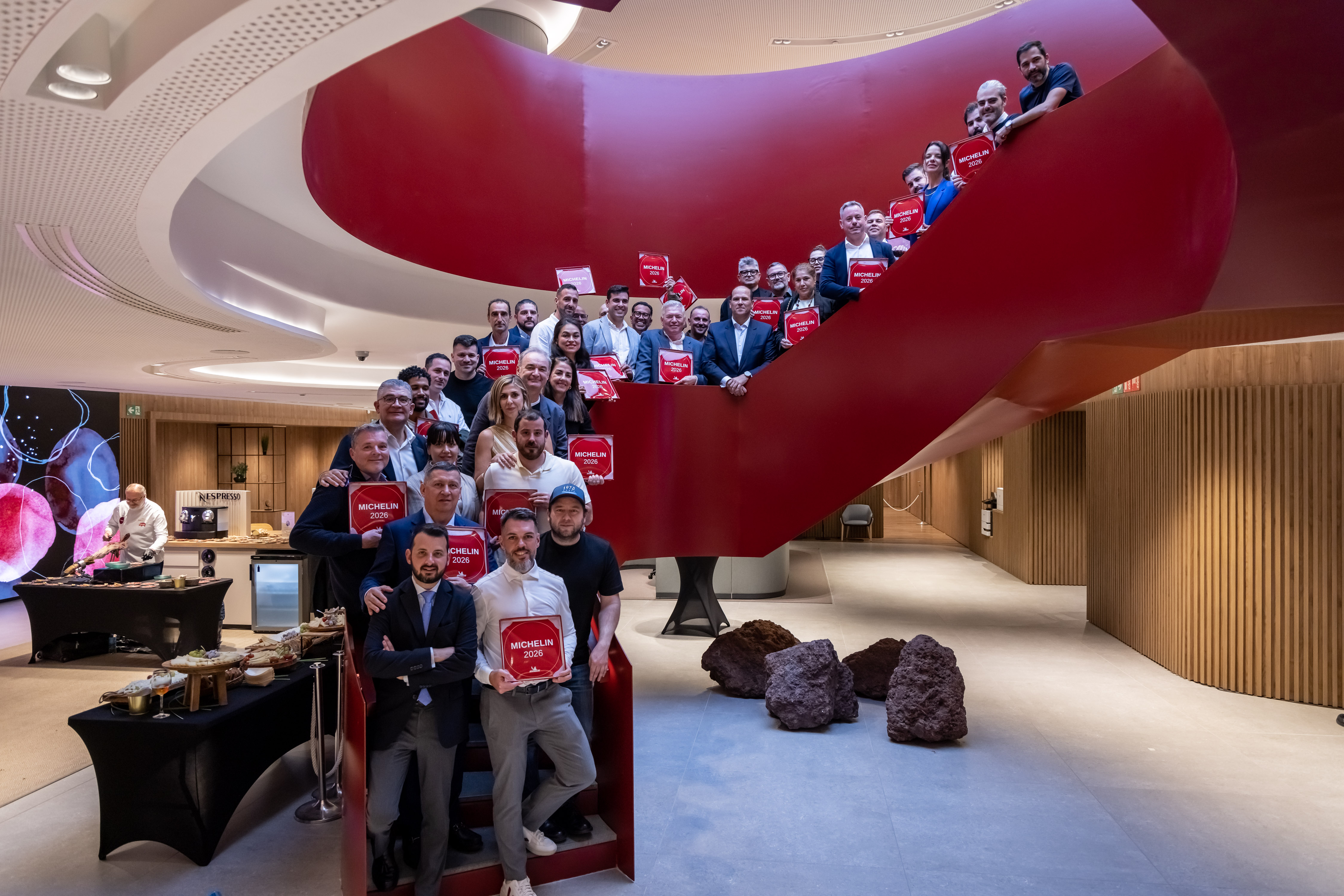 Acto de entrega de placas a los restaurantes recomendados de la Guía Michelin 2026 en Canarias.
