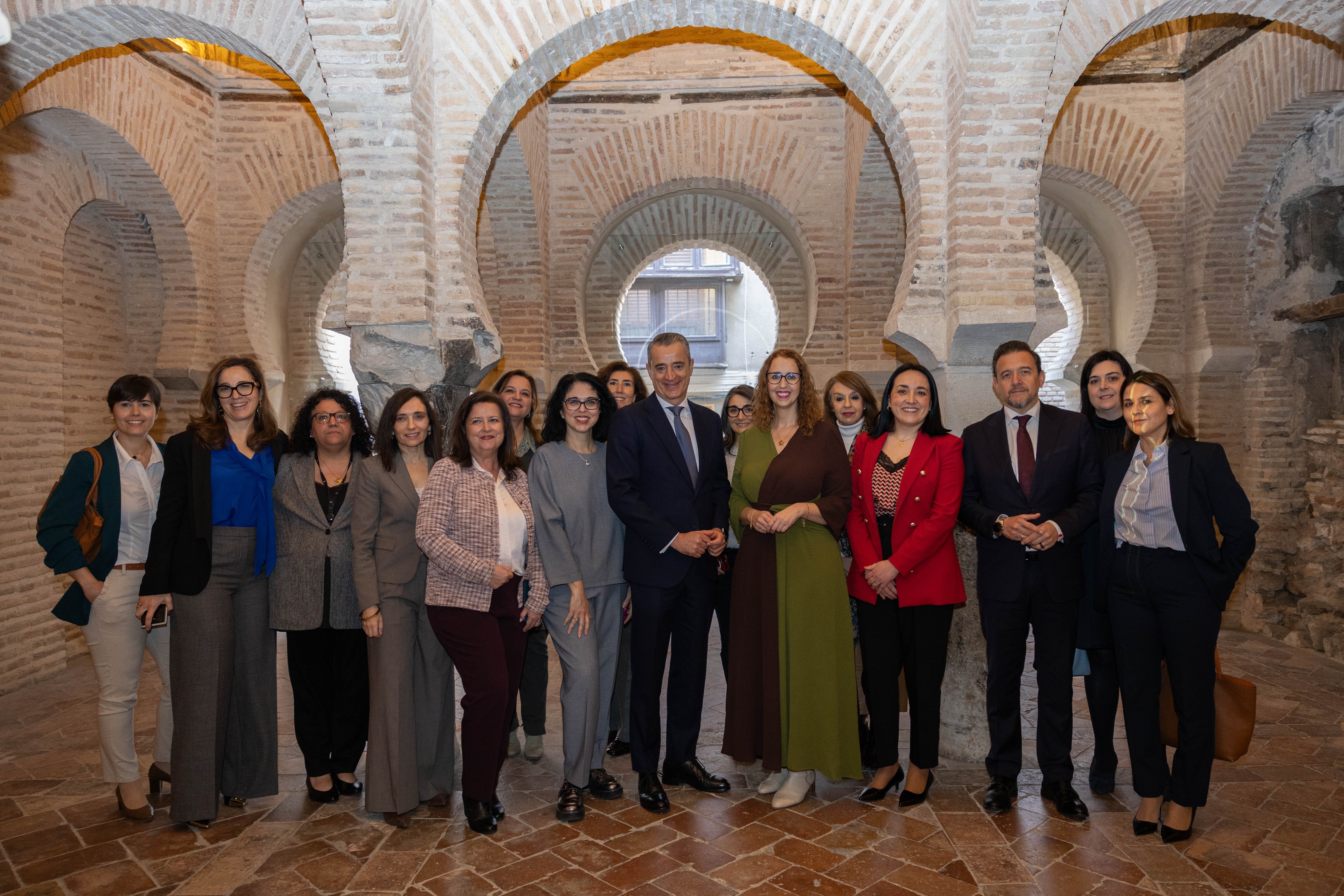 Foto de familia en la Mezquita de Tornerías de Toledo
