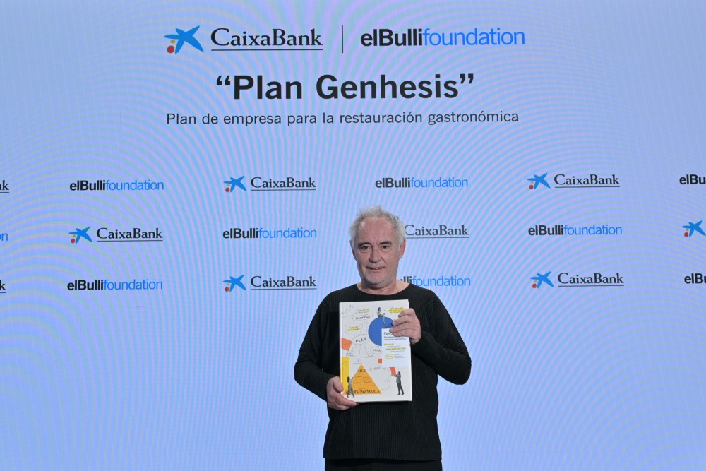 Ferran Adrià durante la presentación de 'Plan Genhesis' en el centro 'all in one' de CaixaBank en Madrid.