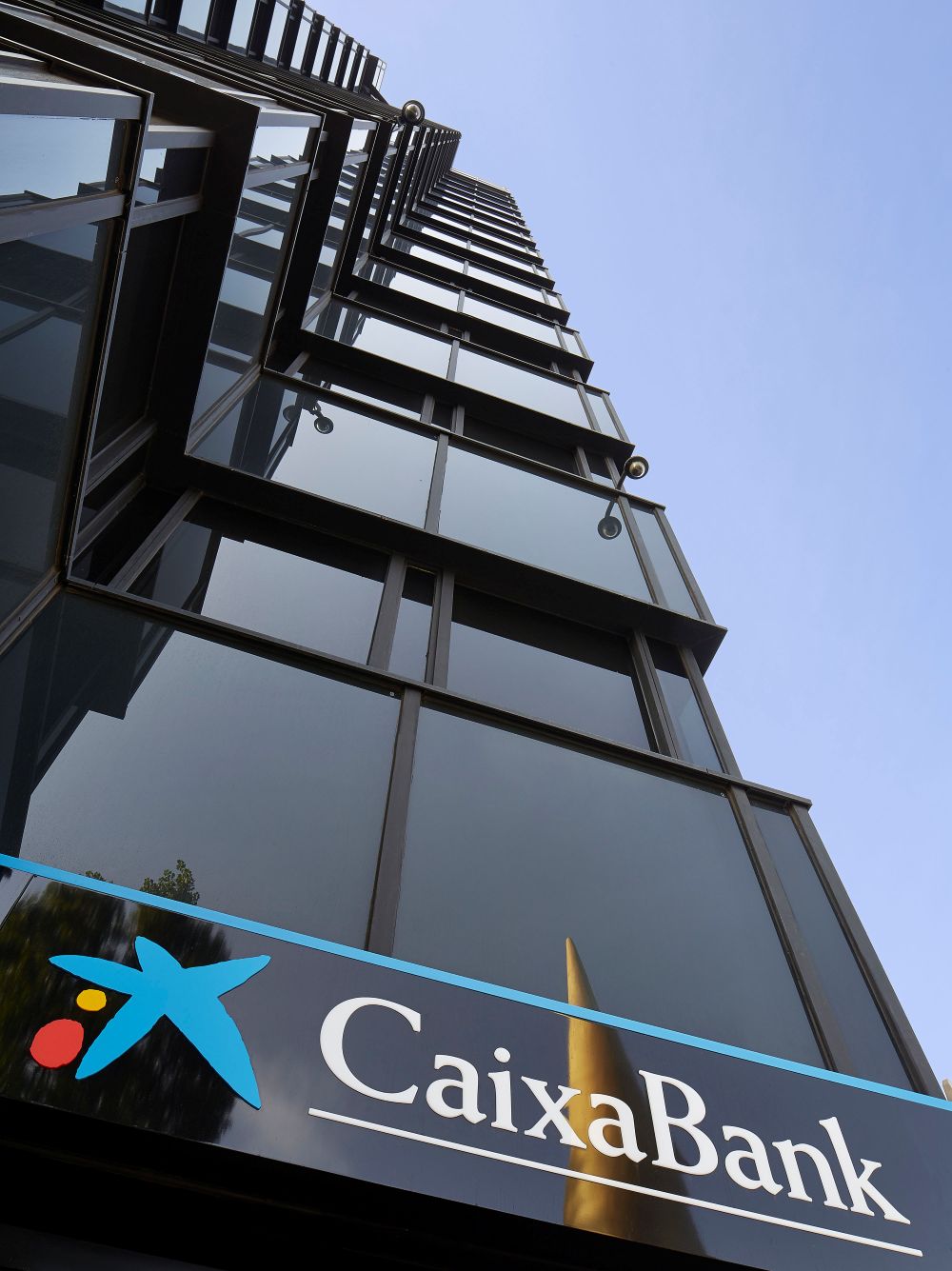 Exterior d’oficina de CaixaBank