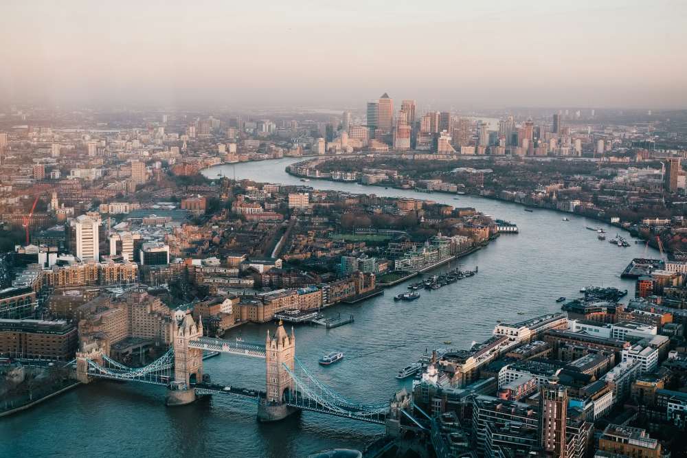 CaixaBank expands its London business