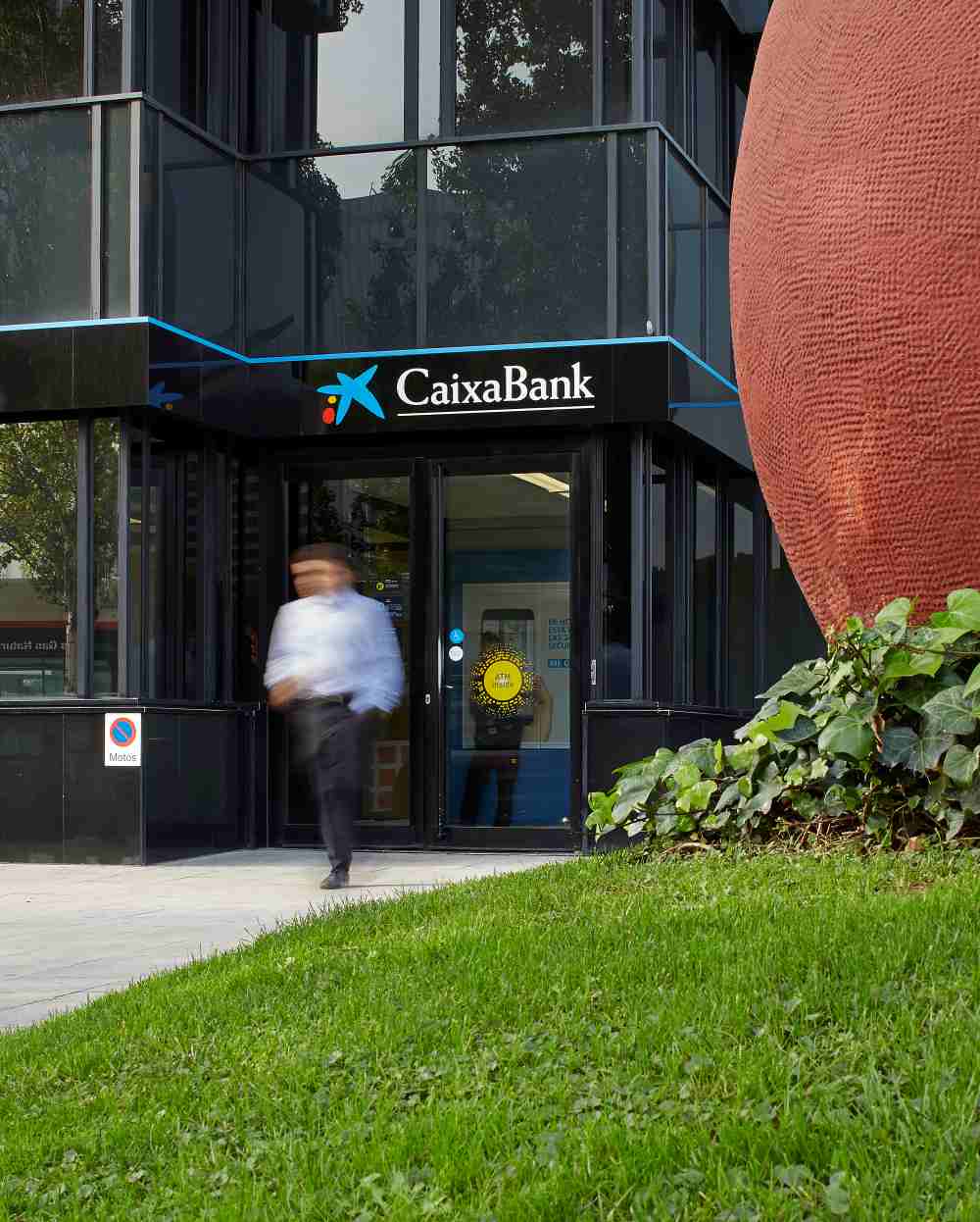 Oficina de CaixaBank en la sede