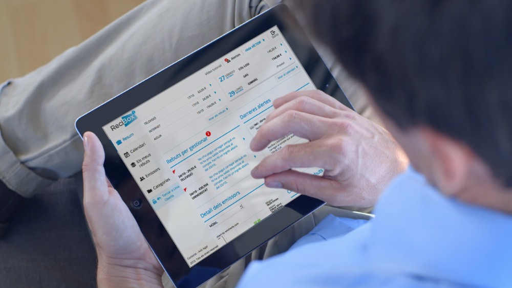 CaixaBank launches a new comprehensive bill management service