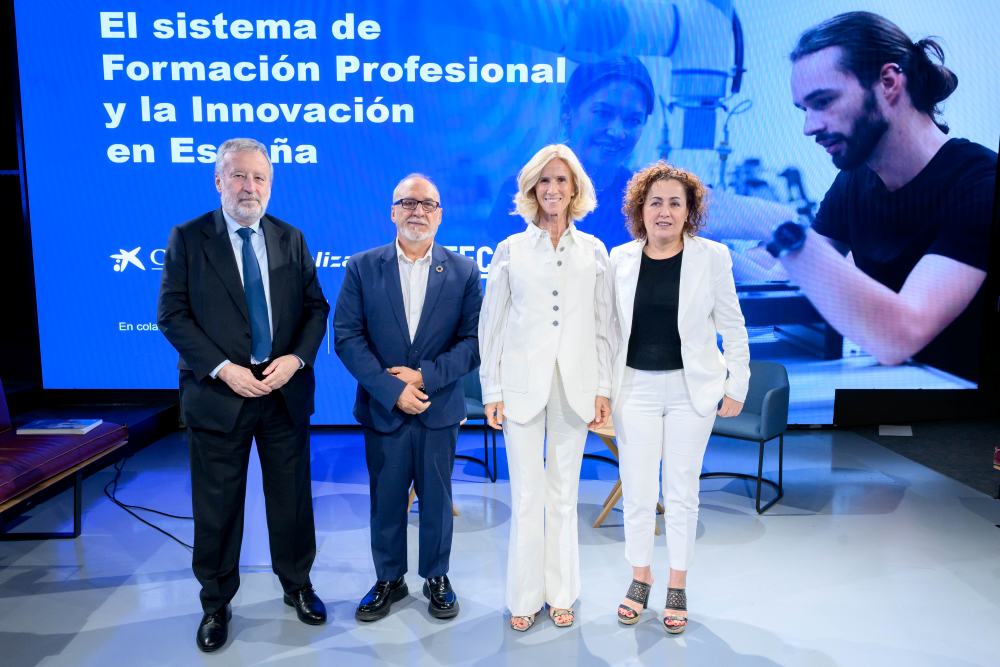 President de CaixaBank, Tomás Muniesa; secretari d’Estat de Ciència, Innovació i Universitats, Juan Cruz; presidenta de Cotec, Cristina Garmendia; secretària general de FP, Esther Monterrubio.