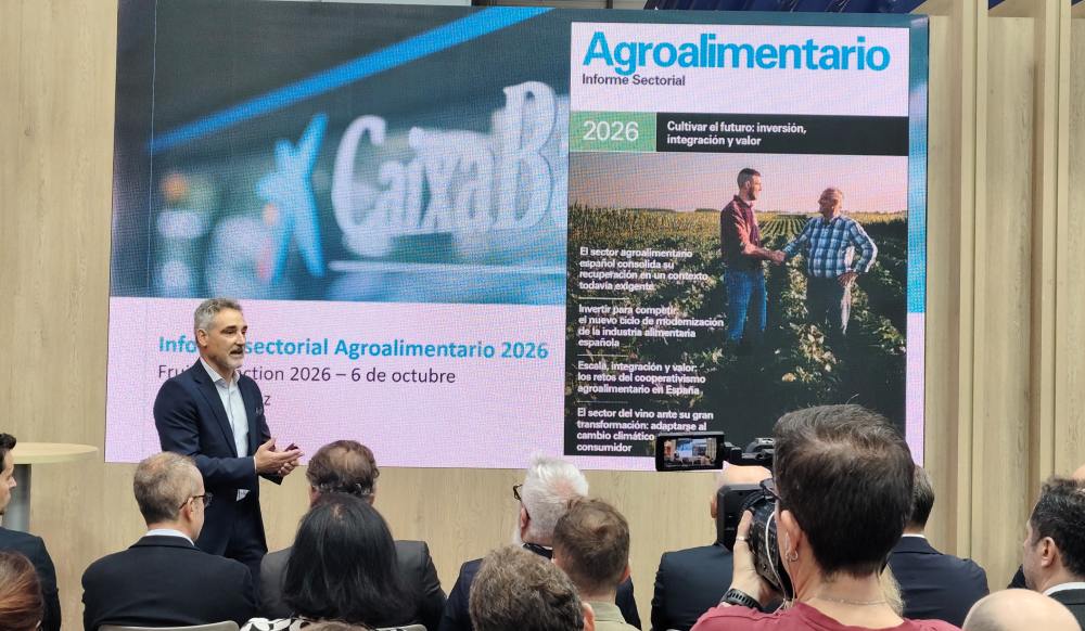 El economista de CaixaBank Research Pedro Álvarez en la presentación del Informe Agroalimentario en Fruit Attraction.