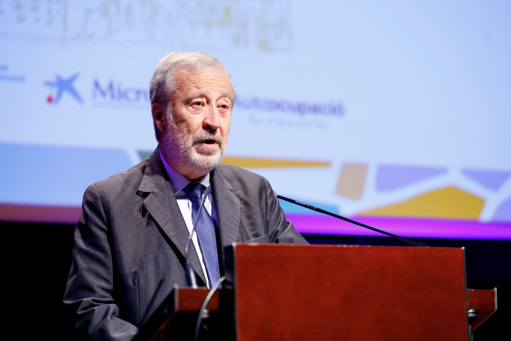 Tomás Muniesa during his speech at the European Microfinance Network Annual Conference.