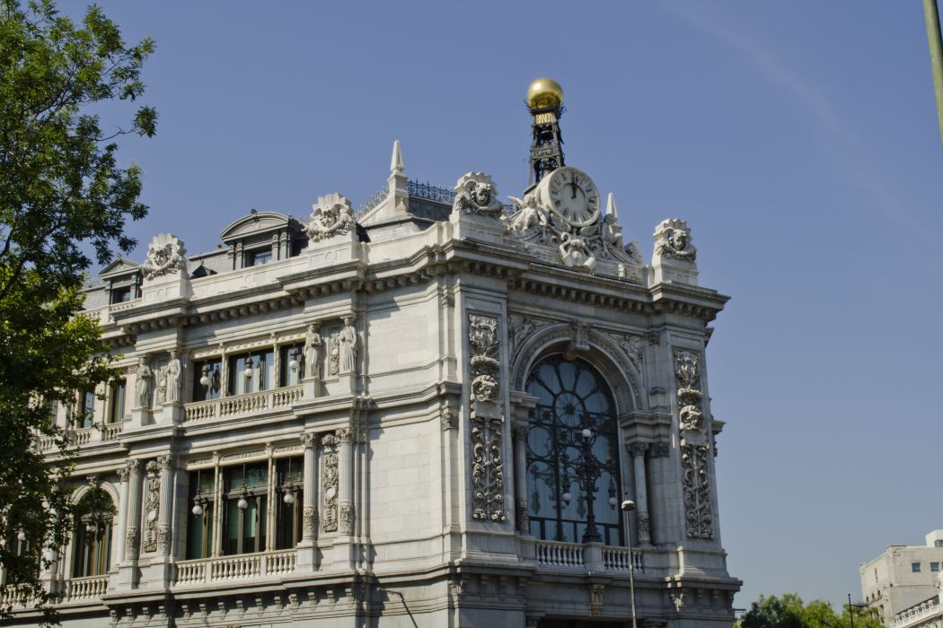 Façana del Banc d'Espanya a Madrid, Espanya