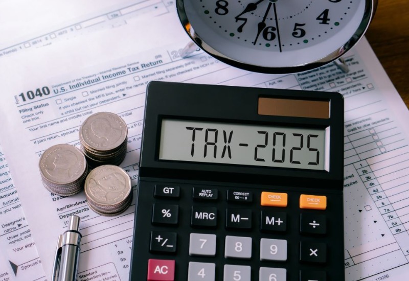 Cuánto tarda Hacienda en devolver el dinero de la renta 2025