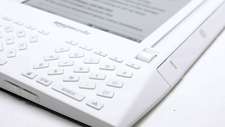 Amazon Kindle fa 10 anys alhora que continua marcant tendència al món del llibre electrònic