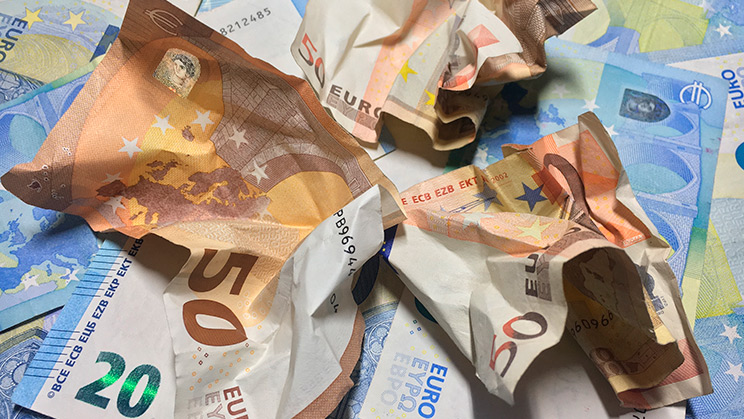 Com es poden canviar els bitllets d'euro deteriorats