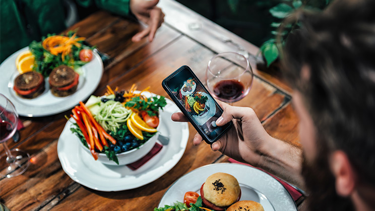 Invertir en cacau, whisky i proteïna vegetal