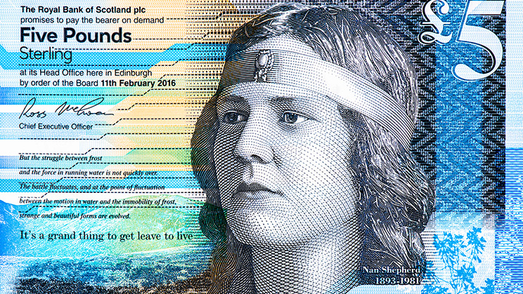 Billetes con rostro de mujer