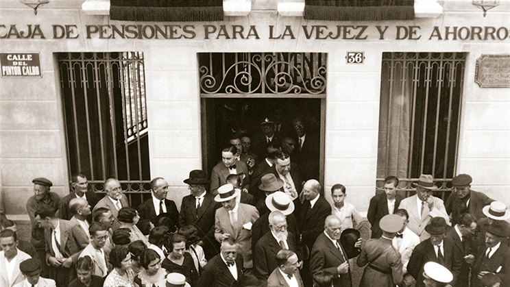 Historia de la banca: cartillas, cheques, tarjetas y cajeros automáticos