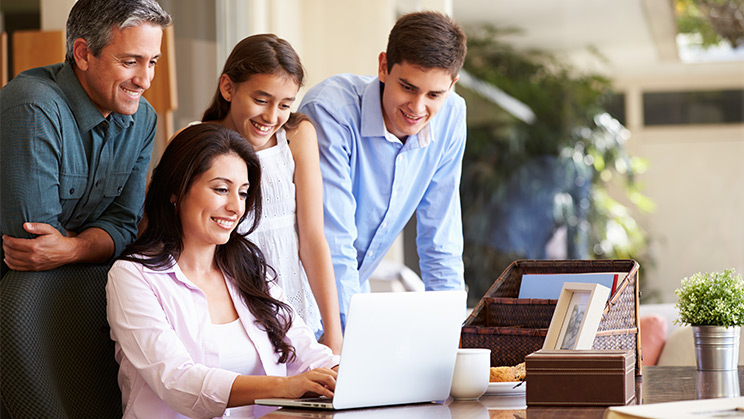 Renta 2024: ¿Hasta qué edad deducen los hijos?