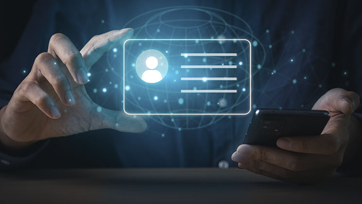 Has d'enviar el teu DNI per internet? Redueix riscos amb aquests consells