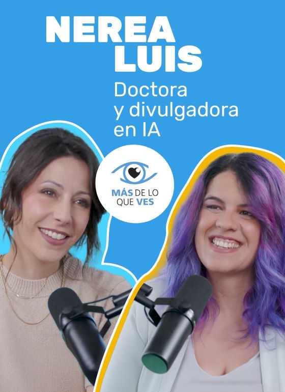 Imagen promocional que muestra a Adriana Mourelos y Nerea Luis frente a micr&oacute;fonos en un entorno de p&oacute;dcast