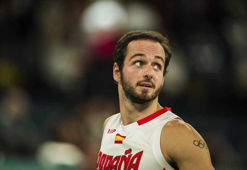 Primer plano de Daniel Stix durante el partido Espa&ntilde;a-Australia en Par&iacute;s 2024.