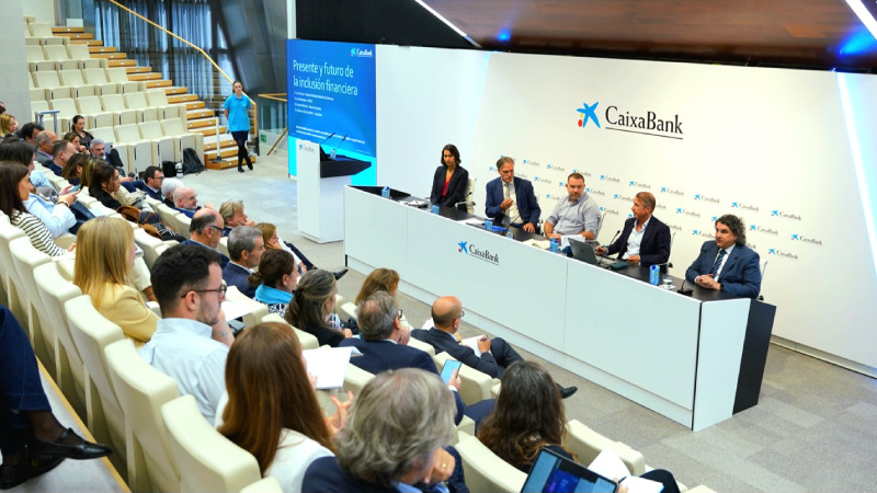 Participantes en la Jornada sobre Inclusión Financiera celebrada el pasado 9 de octubre.