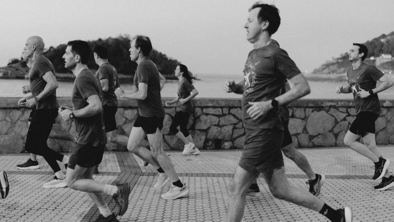 Momento del entrenamiento por las calles de Donostia